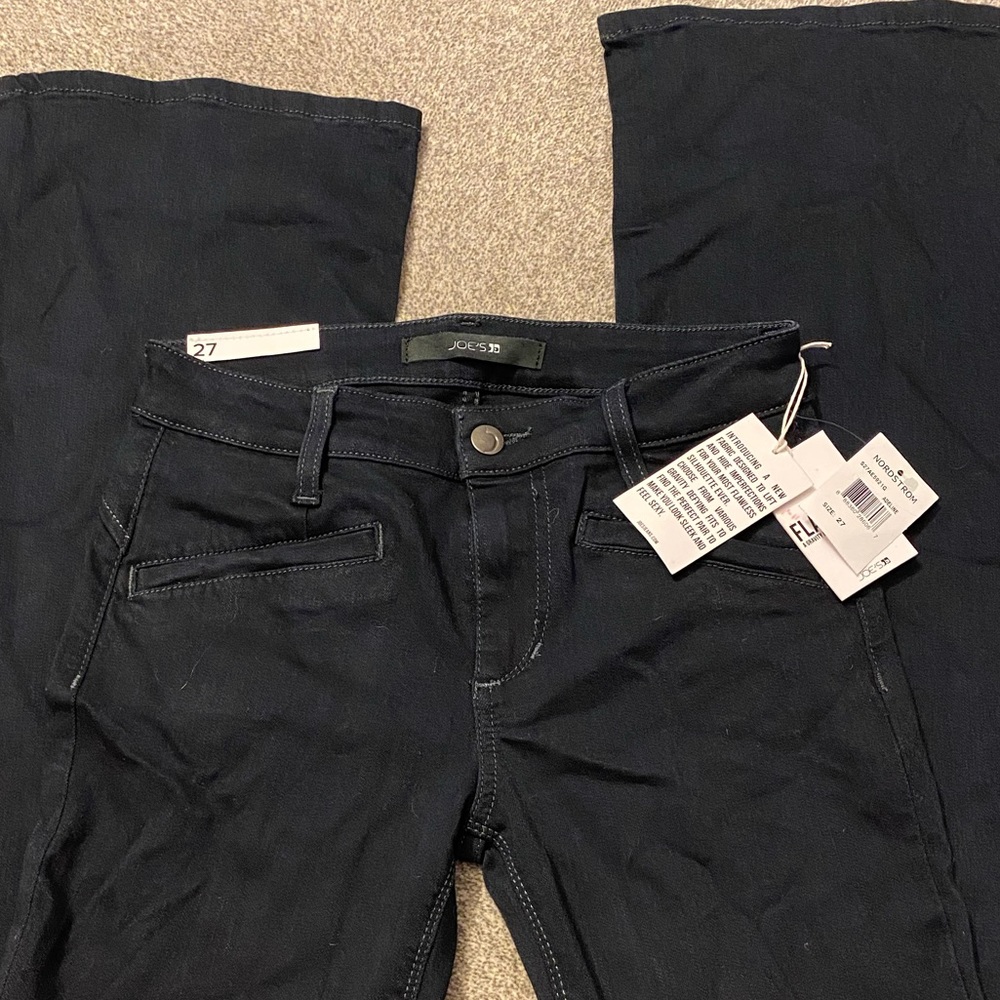 NWT Joe’s jeans flawless the mustang flare size 27